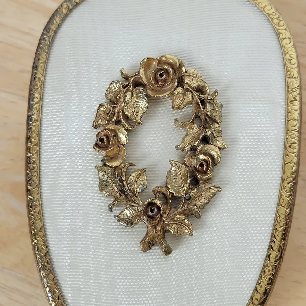 Hollywood Regency Antique Gold Gilt Mirror Brush Set Ornate Floral Mid Century‎
